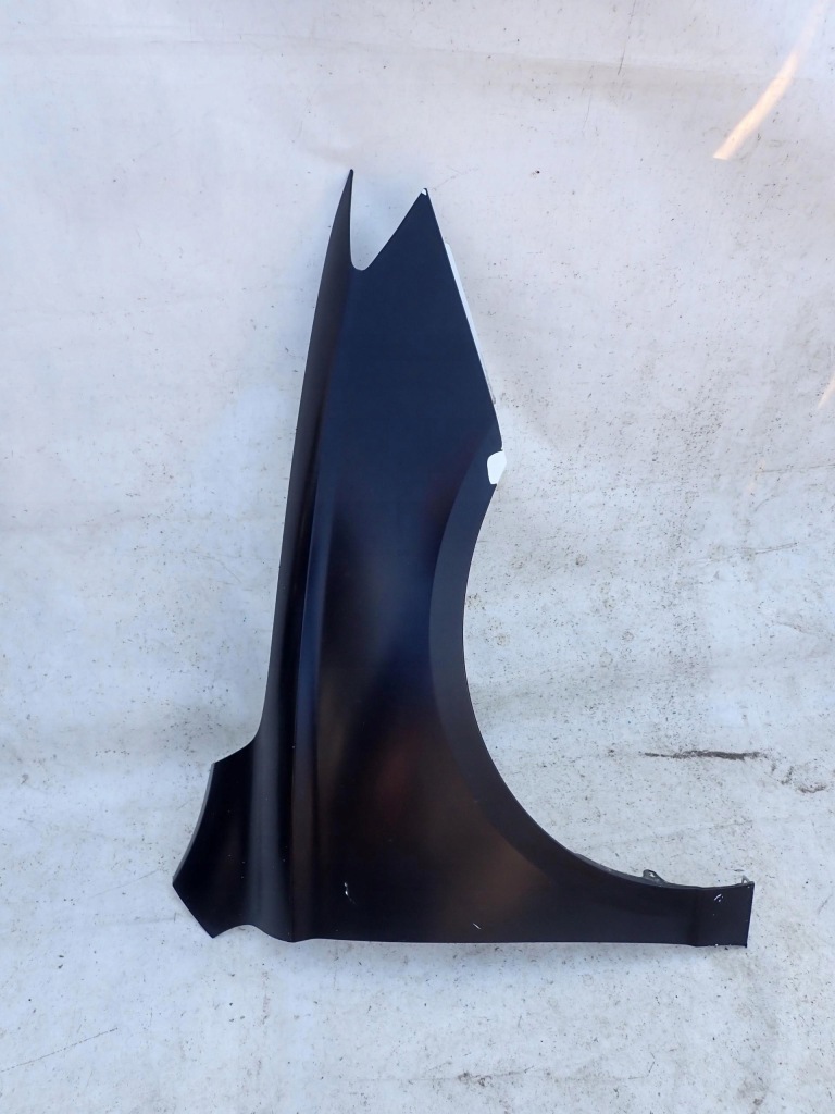 фото №1, Mg 5 ev 22- крила правий перед передній