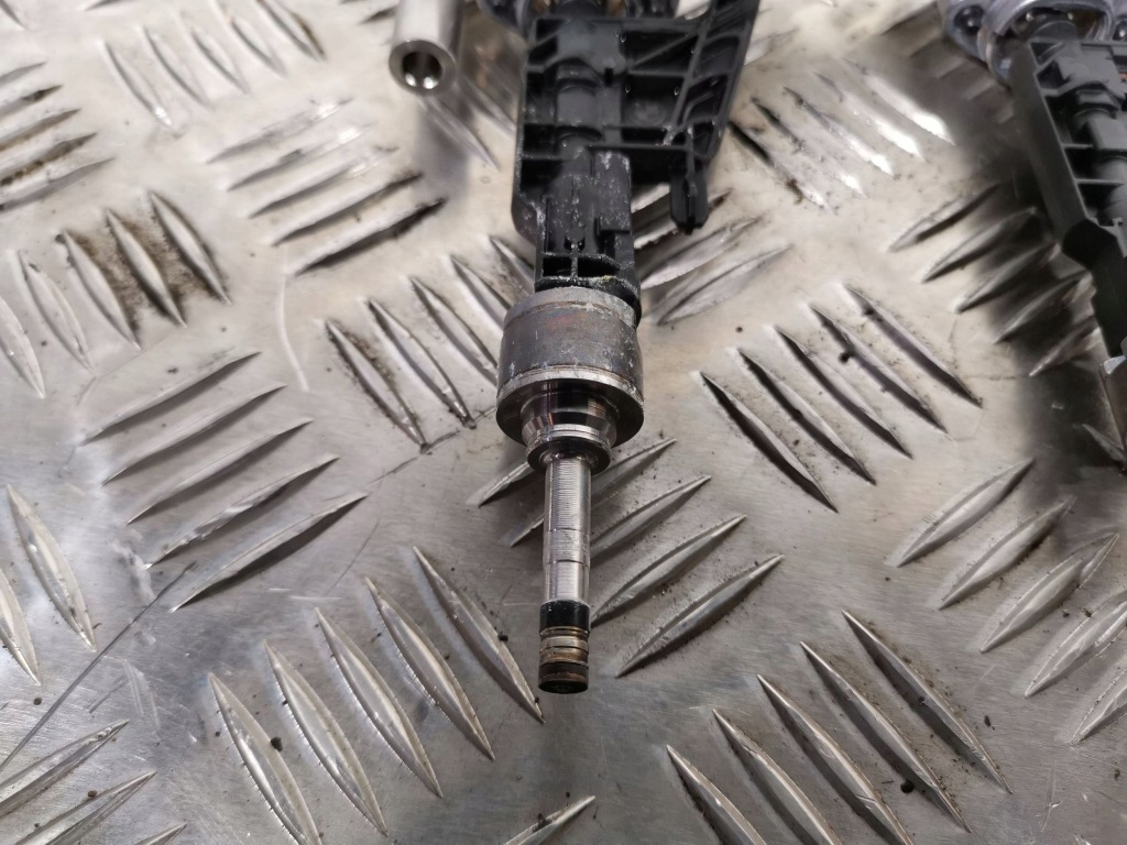 2020 mini cooper countryman f60 комплект форсунок de14018510 Зі Шроту