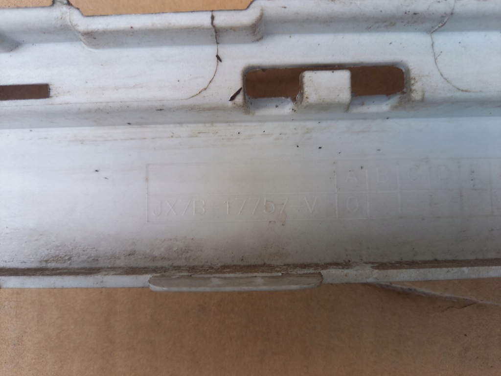 Ford focus mk4 vignale бампер передній решітка оригінал Недорого