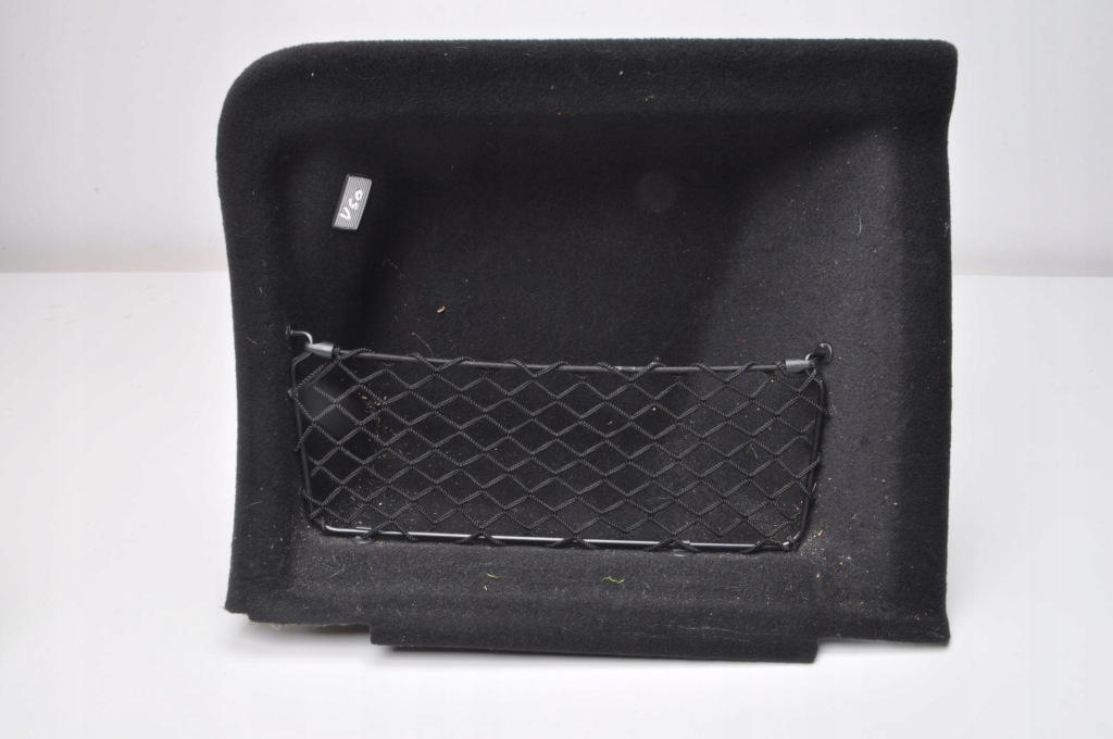 фото №1, Volvo v60 ii kombi обшивка багажника задний пластик 31484788