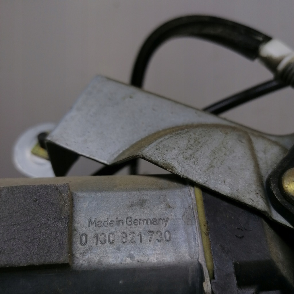 Купити Skoda octavia i механізм скло перед правий 104415301