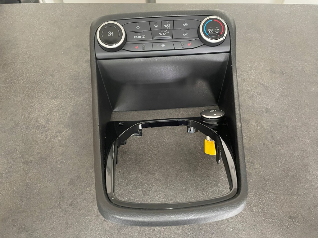 фото №1, Панель рамка туннель fiesta mk8 h1bb-a045a17-a