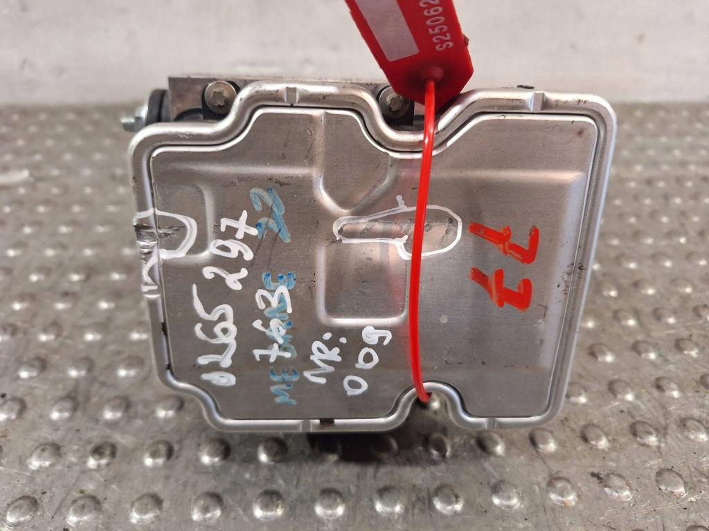 Купити Блок керування насос abs 476605813r 0265956968 0265297763 renault megane v 2022-