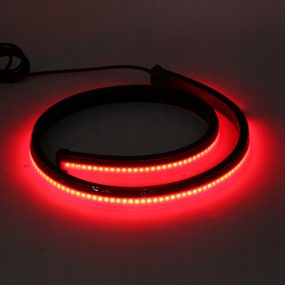 фото №7, Лента свет стоп-сигнал с задний автомобиля o высокий