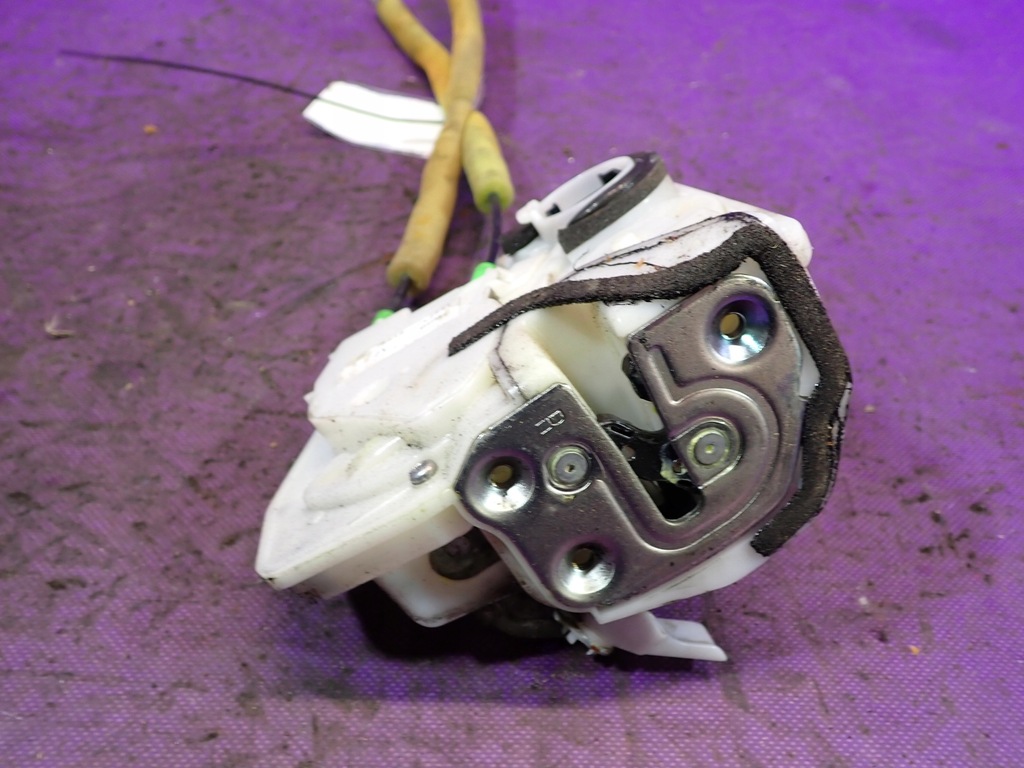 фото №4, Mazda 3 ii bl замок перед правий 4 pin 9g18-b005 eu