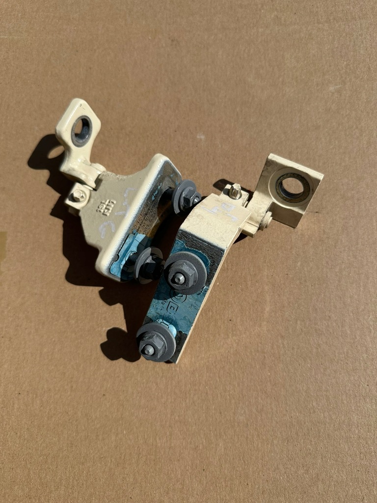 фото №5, Петля дверь левый задняя, левый задний mercedes gla w247, h247 c623