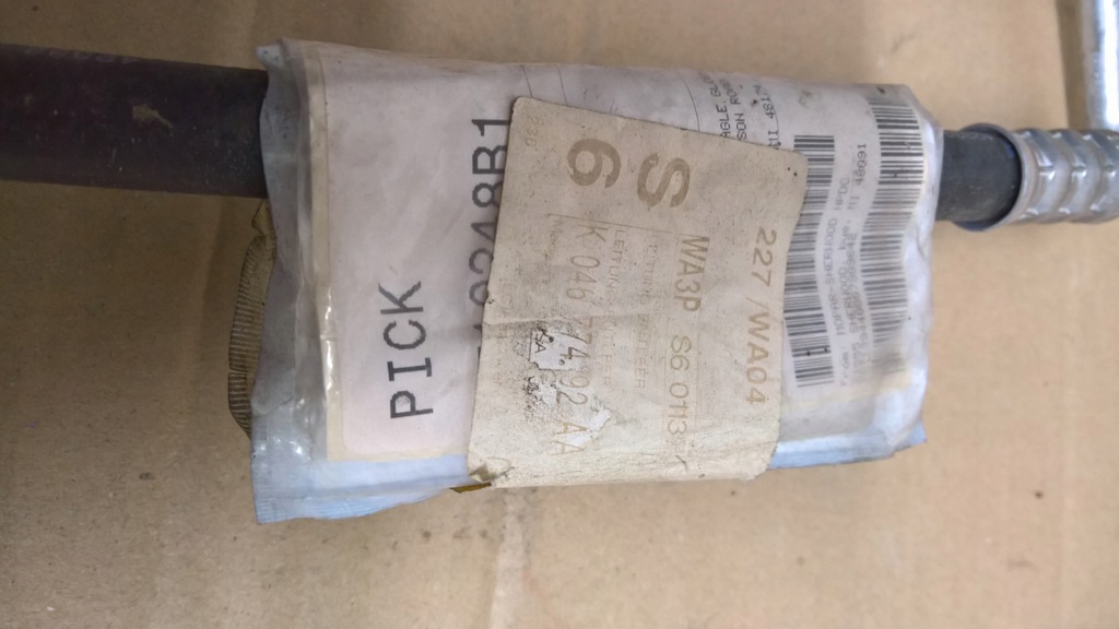 фото №5, Chrysler voyager t&c dodge caravan шланг кондиціонера 04677492aa 03-04r