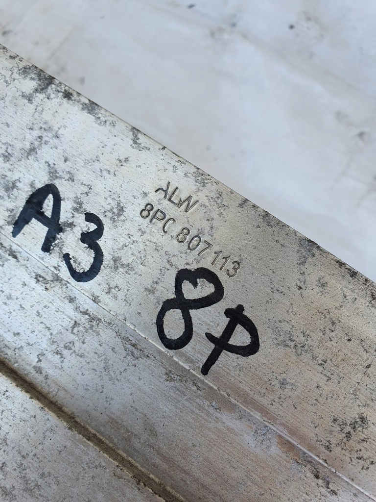 Audi a3 8p lift 2012r усилитель балка бампера перед зона деформации Киев