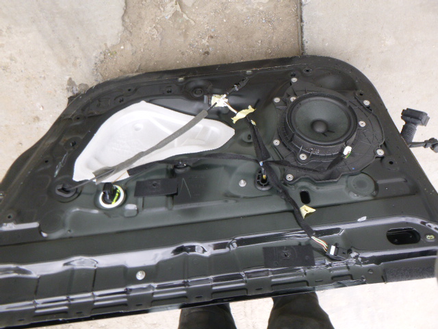 фото №4, Дверь правое перед renault clio iv 4