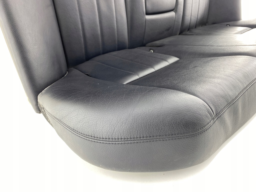 фото №7, Заднее сиденье задняя спинка подголовники ремни mercedes-benz w204 sedan - комплект