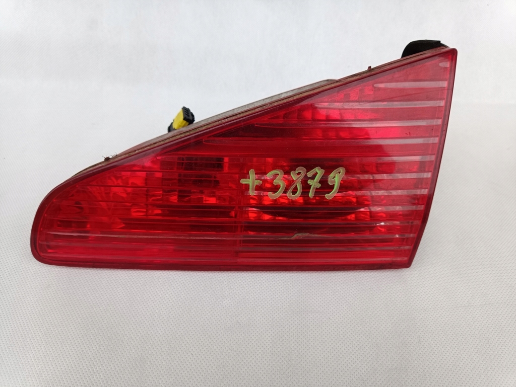 фото №1, Peugeot 607 лампа задняя правая задняя правый w крышка