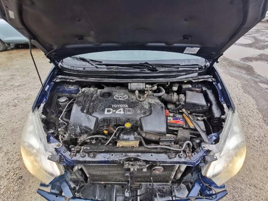 Toyota corolla verso клапан egr 2003 2.0l 2562027070 2580027040 Зі Шроту