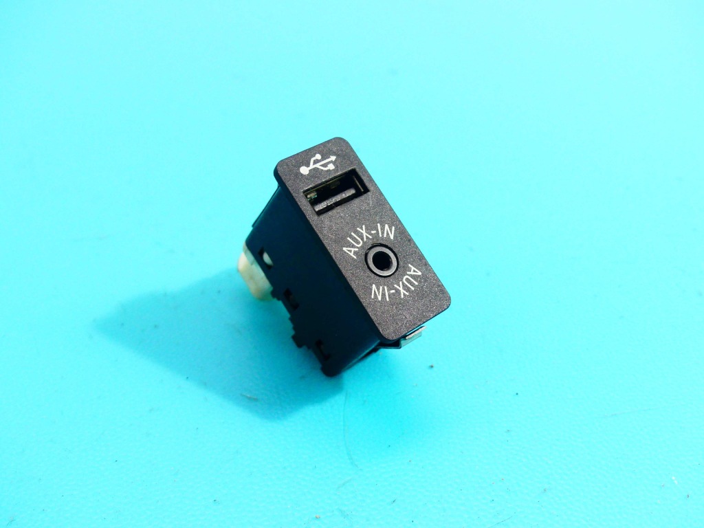 фото №1, Разъём usb bmw f45 f46 9266607