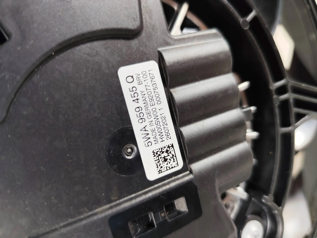 фото №5, Audi q3 f3 golf vii r-line superb iii 2.0tfsi вентилятор радиатора оригинал