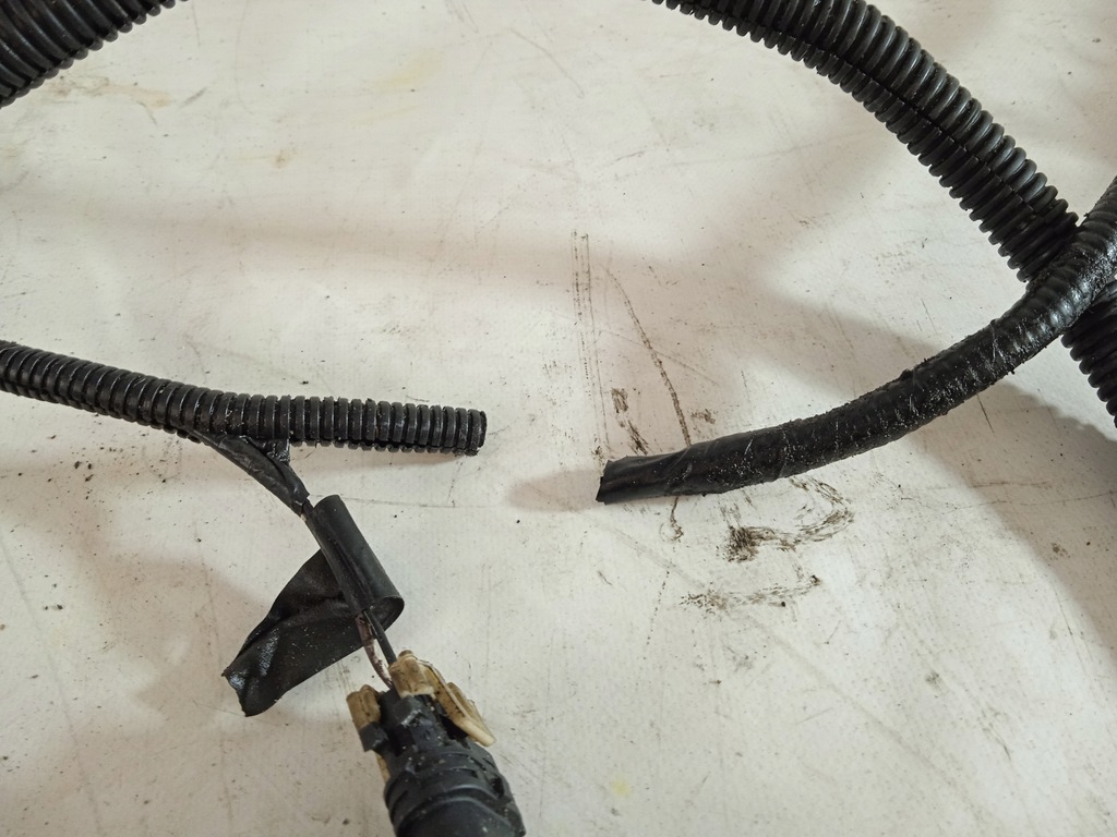 фото №8, Town country v 10- жгут бампера usa p68157613ab