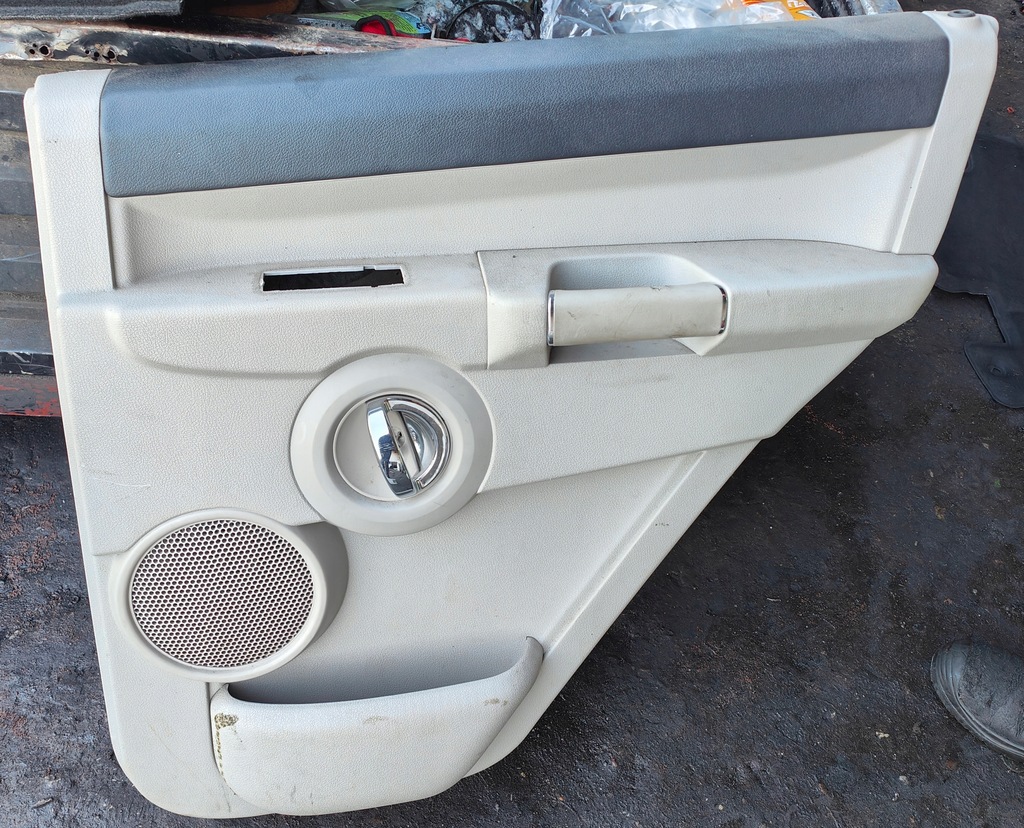 фото №1, Jeep commander 07r обшивка дверь правый задняя