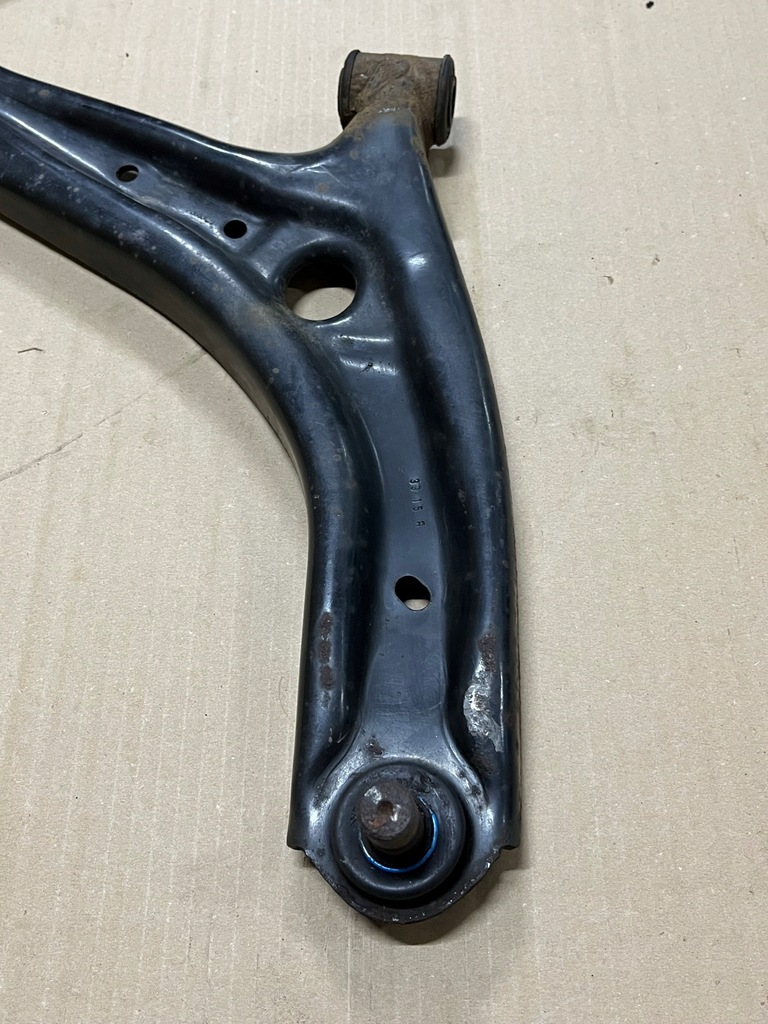 фото №9, Ford transit courier 14- важіль правий перед