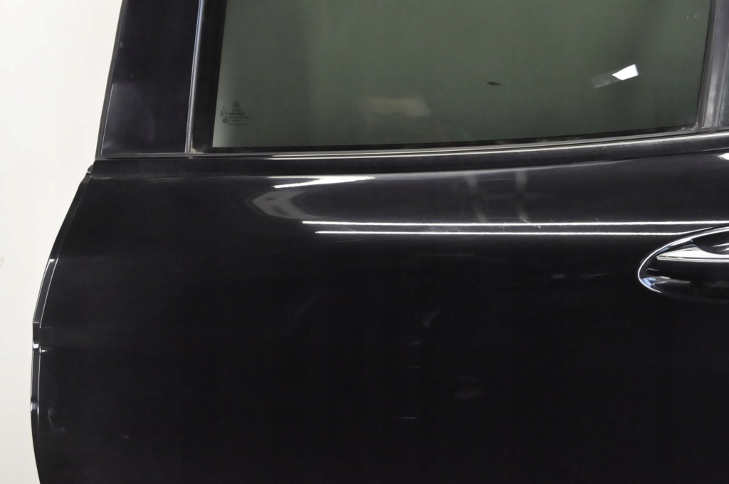 Mercedes w156 дверь левый задний  задние с Разборки