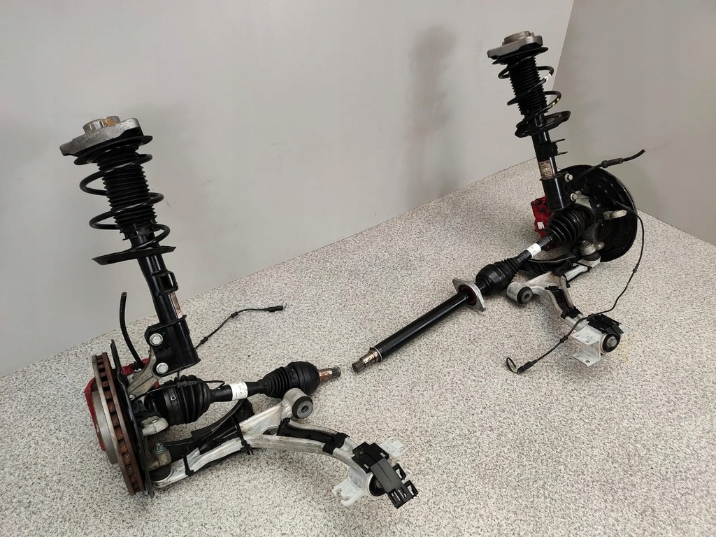 фото №7, Mercedes cla w117 45 amg амортизатор важіль поворотний кулак права комплектна