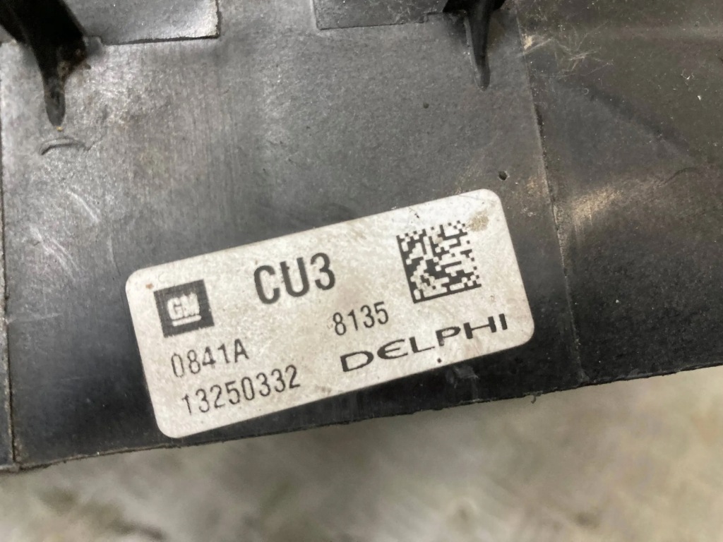 Корпус вентилятор радіатора opel astra j 1.7 13250332 Зі Шроту