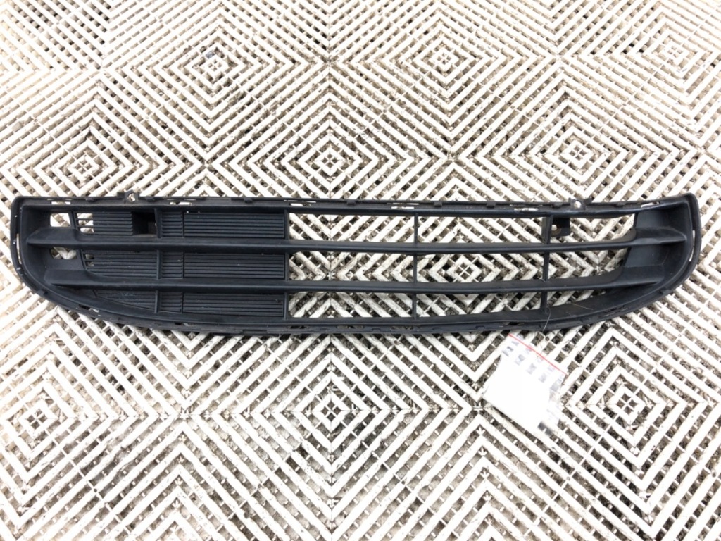 фото №1, Решітка бампера перед mitsubishi mirage / space star 6400d368 хетчбек