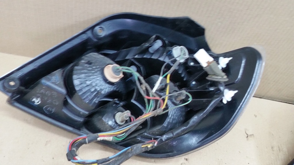 фото №8, Лампи задня права lub ліва mitsubishi outlander 1