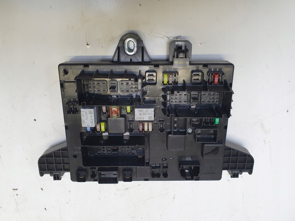 фото №1, Astra j lift коробка запобіжників 13368652 uk