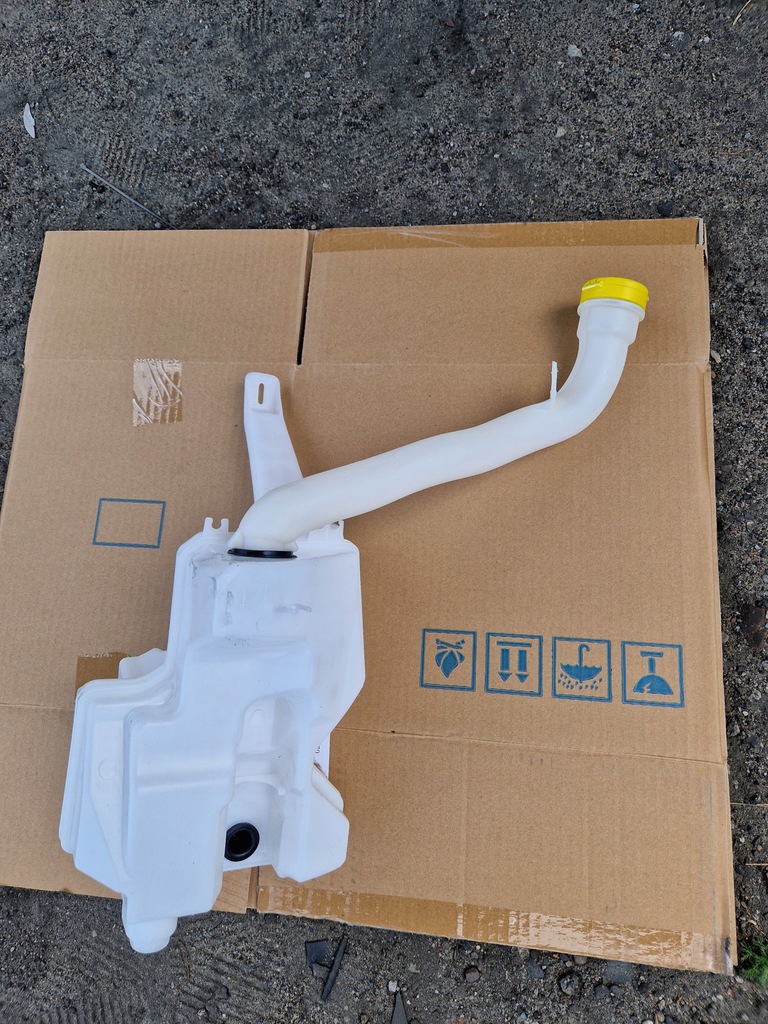 фото №1, Бак омывателя renault clio iv lift 2016-