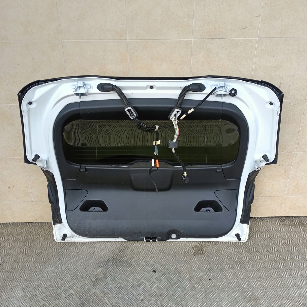 фото №2, Крышка багажника задняя citroen ds3 crossback