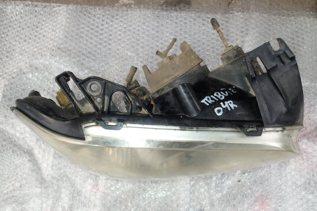 фото №3, Mazda tribute лампа передняя правая
