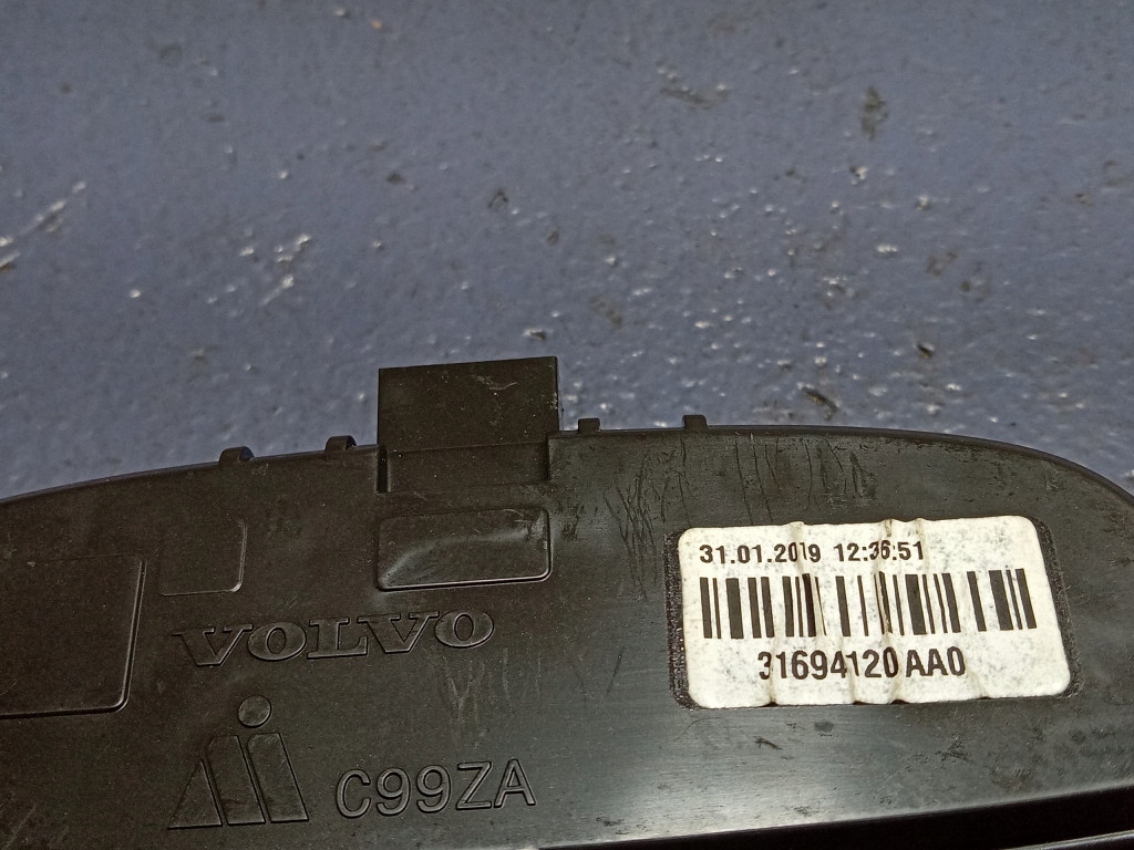 фото №4, Volvo xc60 ii лампа освітлення салону 31694120