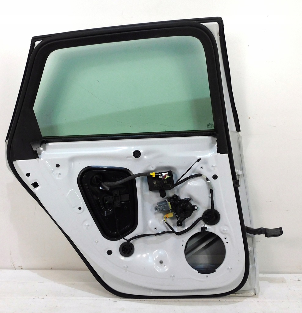 фото №6, Audi a4 b9 8w дверь левая задняя ls9r kombi