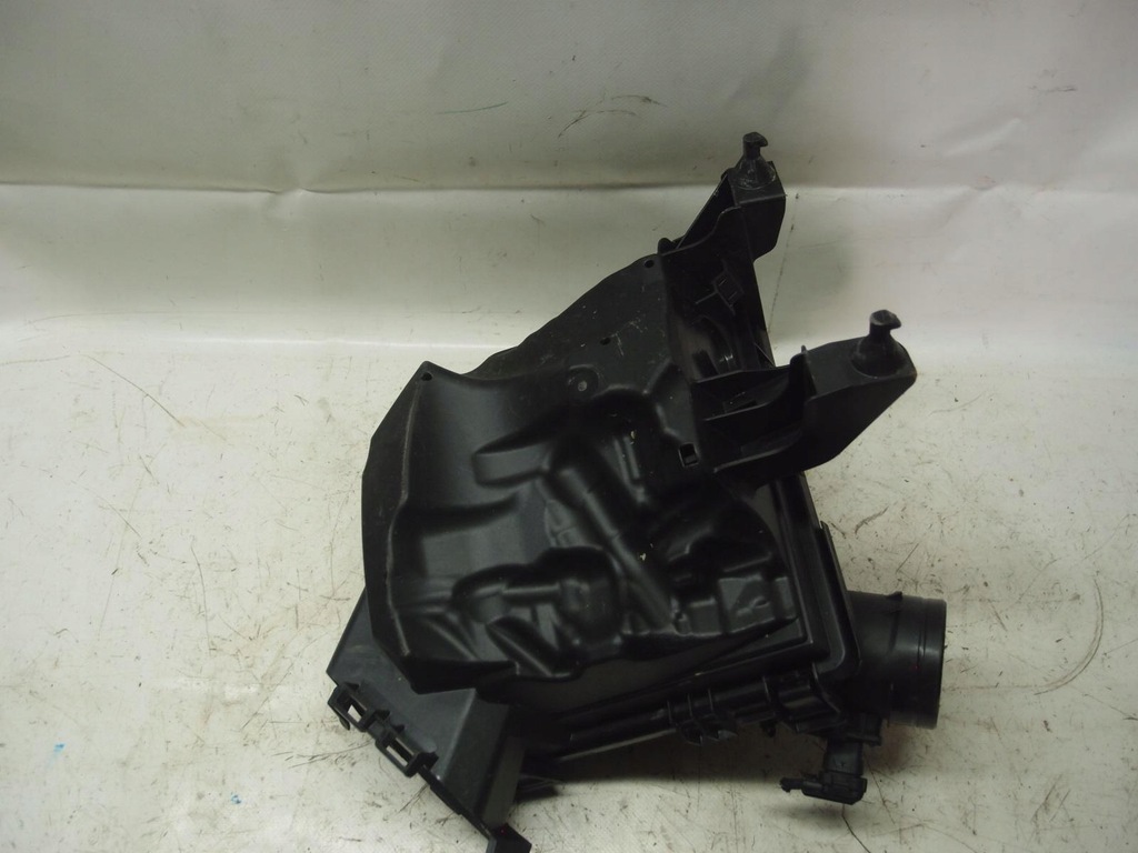 фото №13, Корпус фильтра воздуха bmw x1 u11 8472015