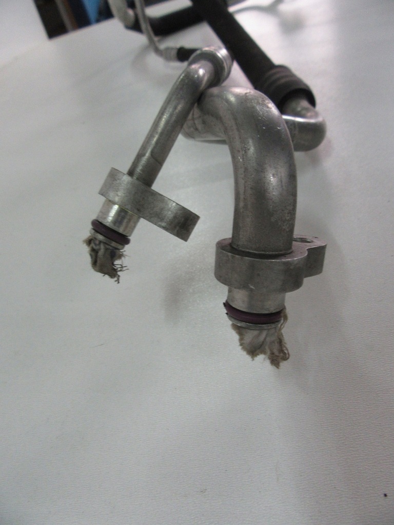 фото №6, Шланг кондиционера кондиционер mercedes e w212 3.0 cdi