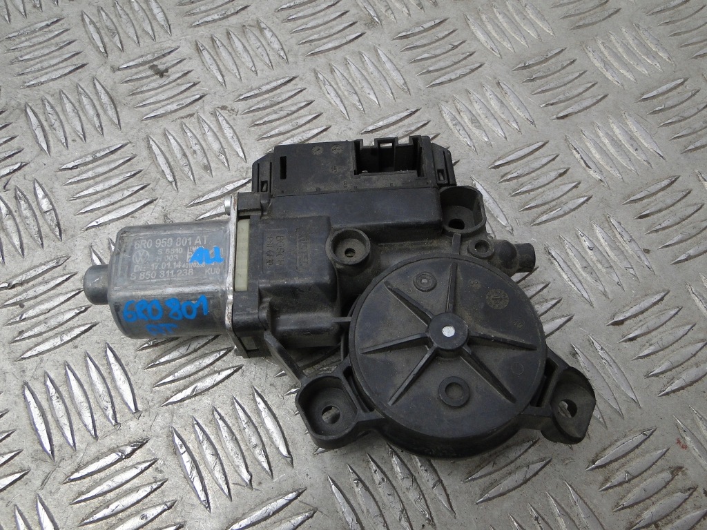 фото №1, Моторчик скло лівий перед 6r0959801at