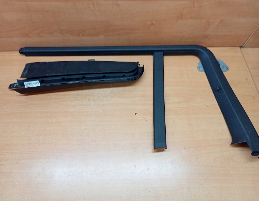 фото №3, Шторка дверь правая задняя mercedes gl x166