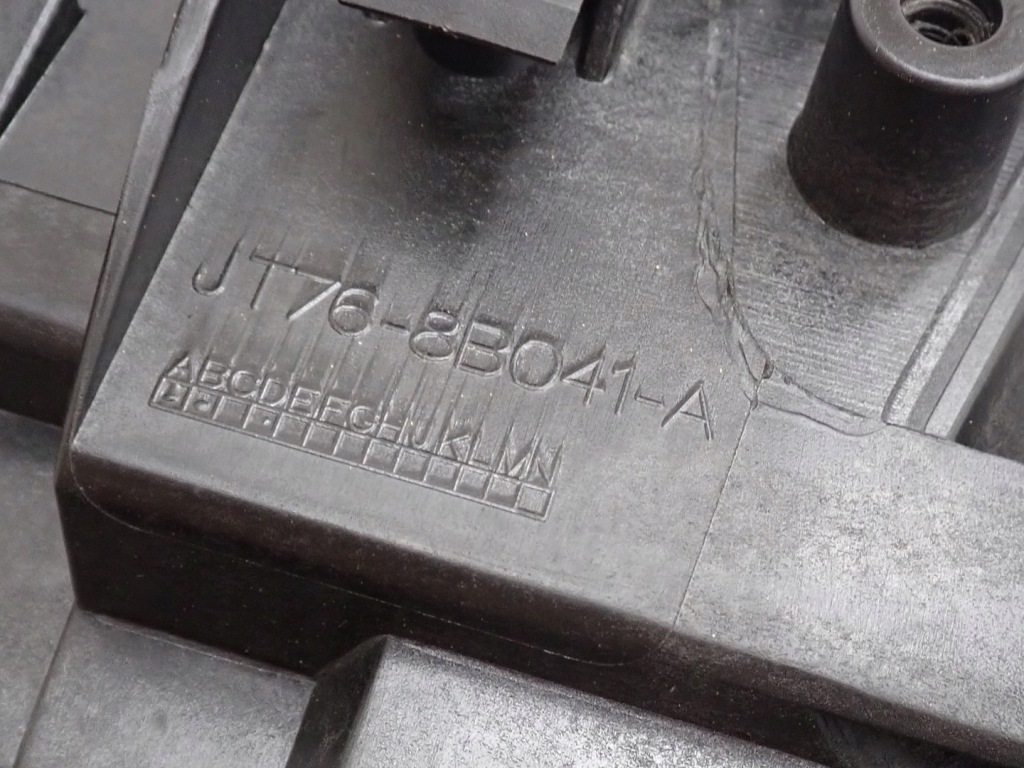 Комплект радиатор воды кондиционер вентилятор ремень ford fiesta mk8 1.1 55kw 20r в Украине