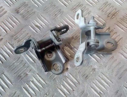 фото №1, Renault grand scenic iv петля дверь es71 8626r