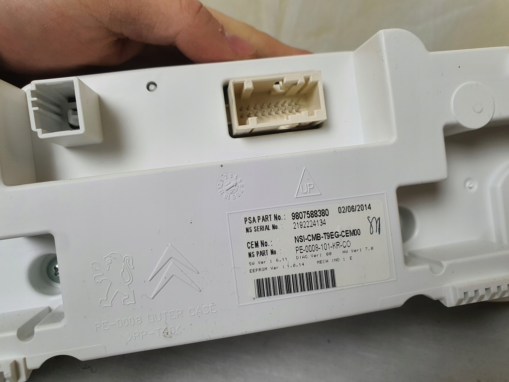 фото №5, Счетчик приборная панель peugeot оригинальный номер 9807588380