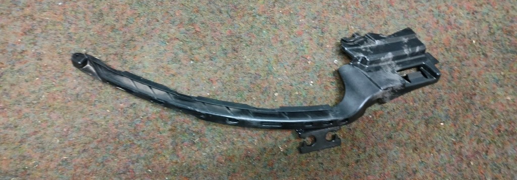 фото №1, Направляющая левый бампера задняя porsche 992