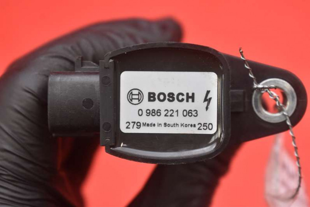 фото №7, Катушка зажигания 0986221063 hyundai i30 1 i 1.4 16v 109 km 07-10