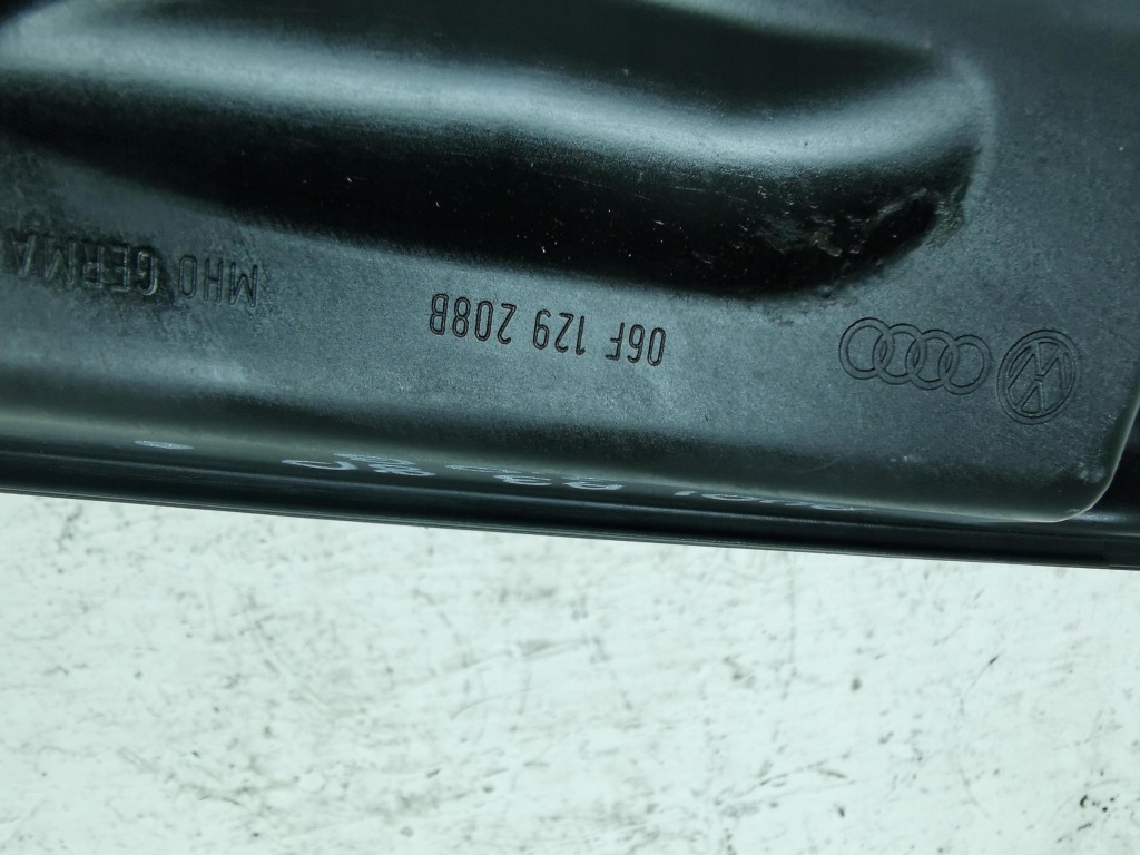 фото №3, Резонатор воздуха audi a3 8p 06f129208b 2.0 fsi