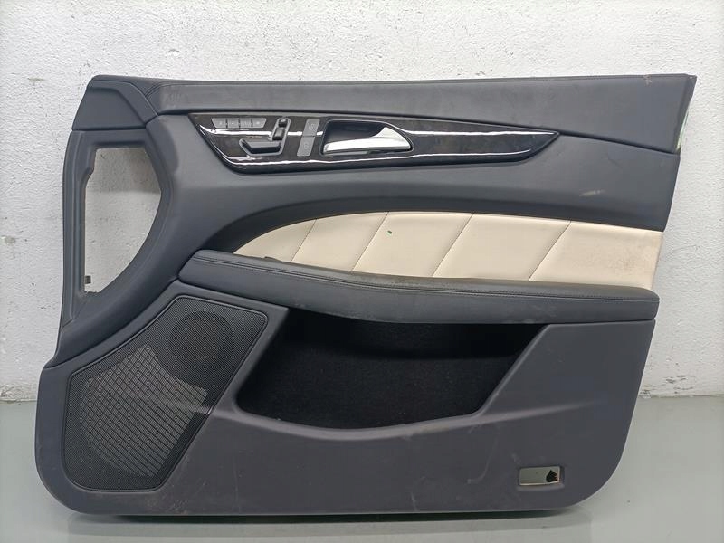 Купити Оббивка двері правий перед mercedes w218