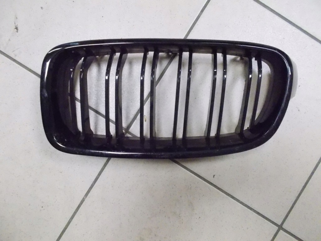 фото №1, Решётка радиатора решётка радиатора левая bmw 3 f30 f31 f35 f80 m3 11- оригинальная