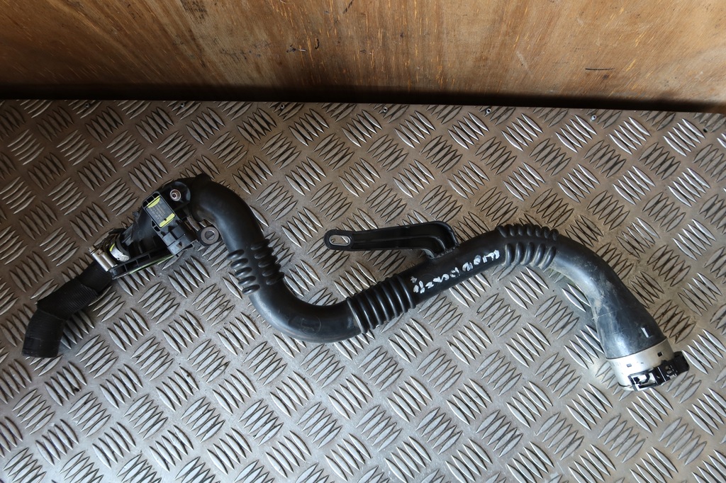 фото №8, Шланг интеркулер clio iv 104951a