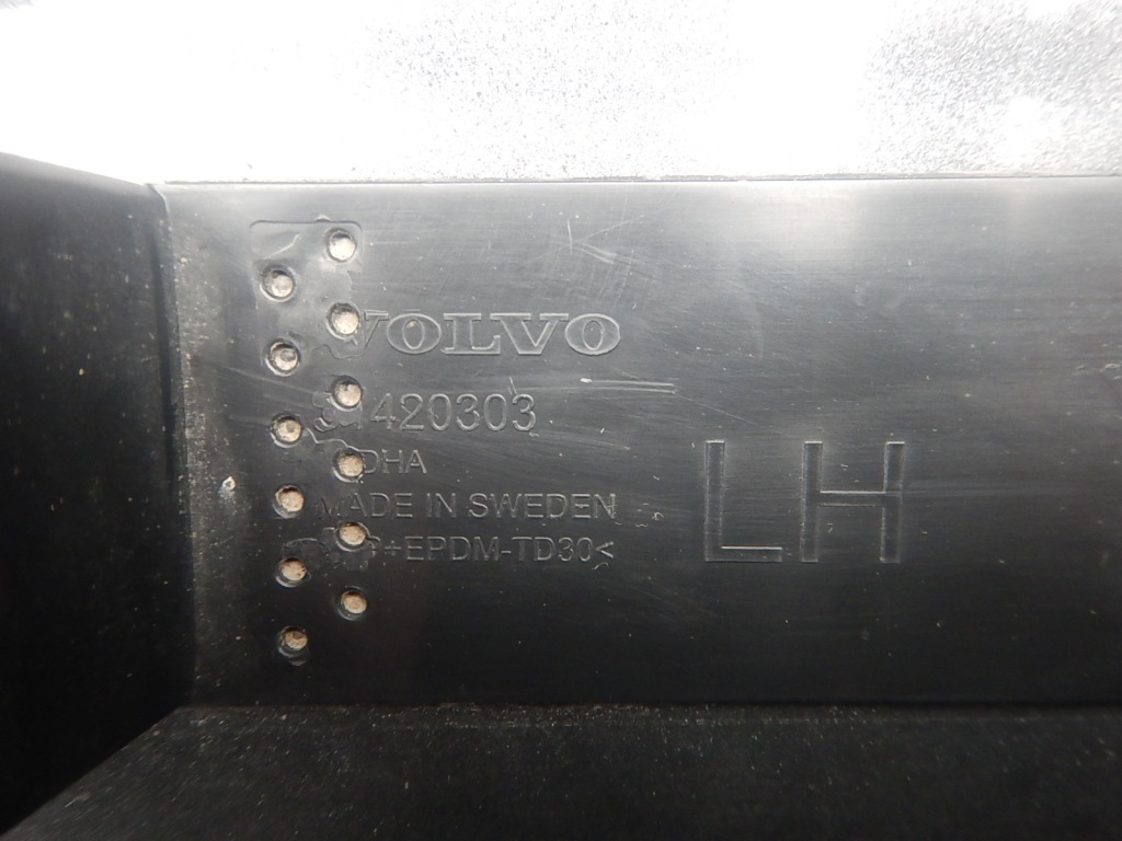 Volvo xc90 ii левая молдинг порог 31420303 оригинал в Украине