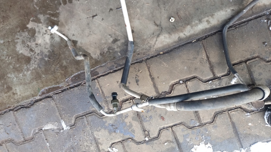 фото №8, Шланг кондиционера daewoo tacuma 2.0b 02r