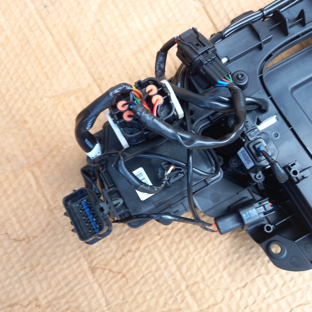 фото №8, Hyundai kona 18- кришка заглушка роз'єм заряджання 86340-k4000 elektry