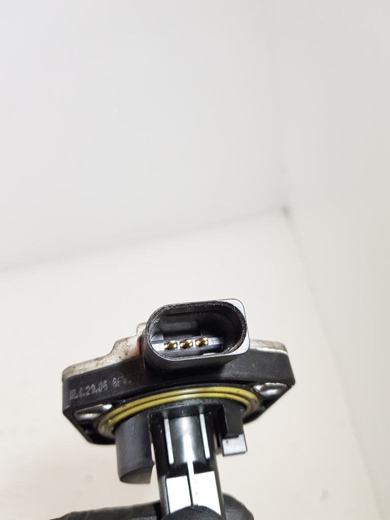 фото №14, Датчик уровня масла 06e907660 audi 2.7 3.0tdi