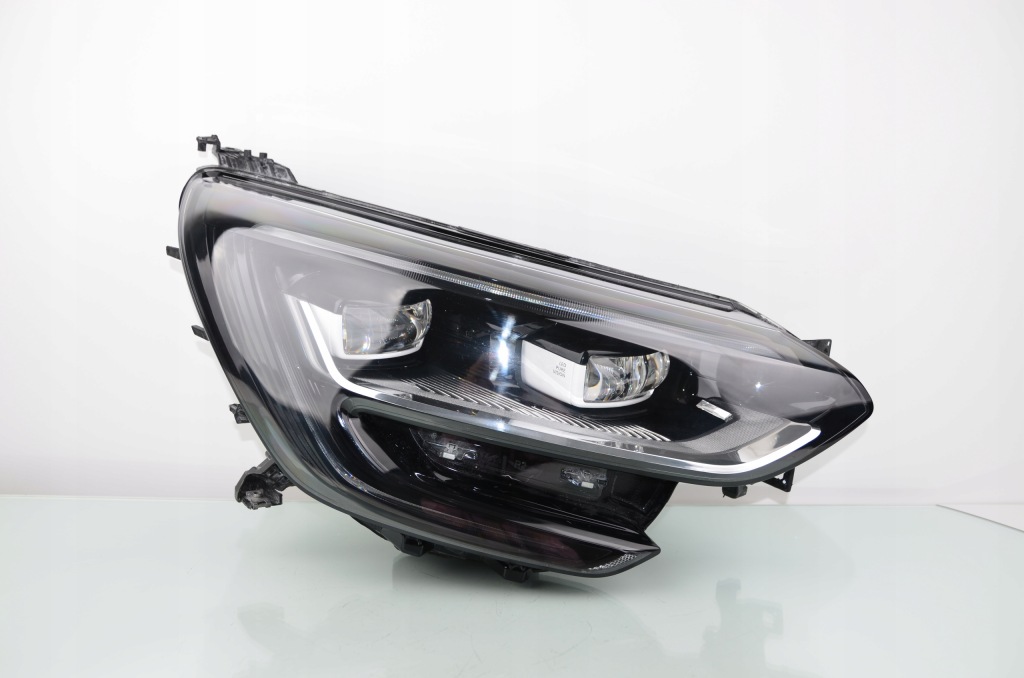 Купить Renault megane 4 2019 full led 260100932r правый  фара передняя